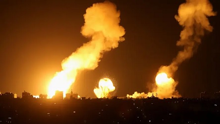 Serangan Udara Israel Di Jalur GazaBerlanjut Untuk Hari Ketiga 